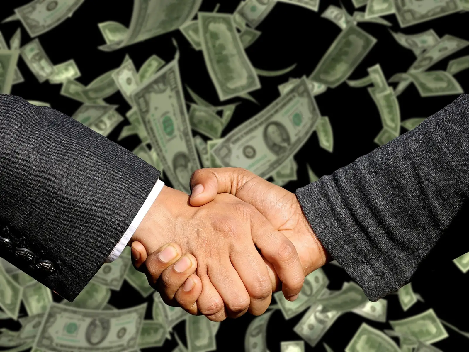 Mediation or Court? Choosing the Right Path to Resolve a Dispute